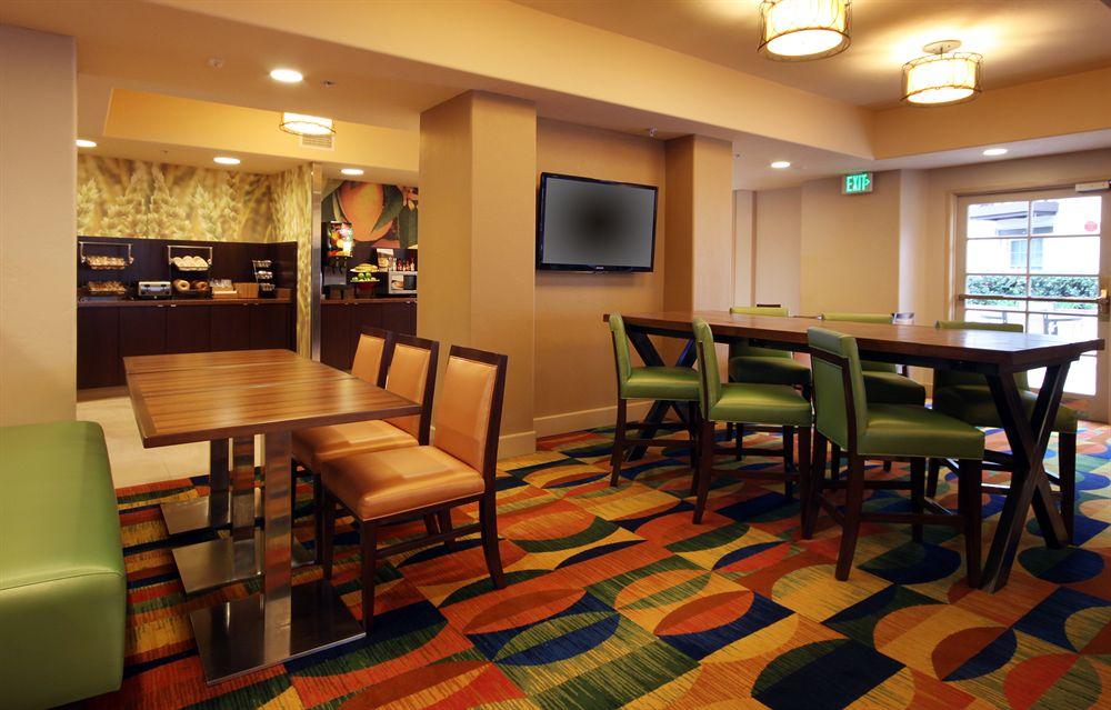 Fairfield Inn & Suites San Diego Old Town Экстерьер фото