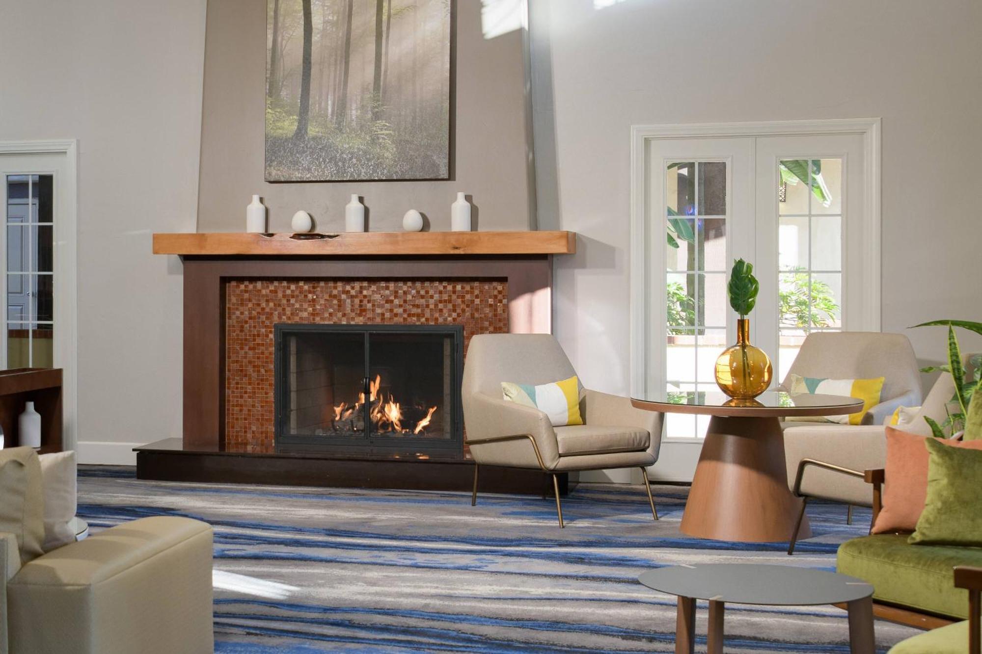Fairfield Inn & Suites San Diego Old Town Экстерьер фото
